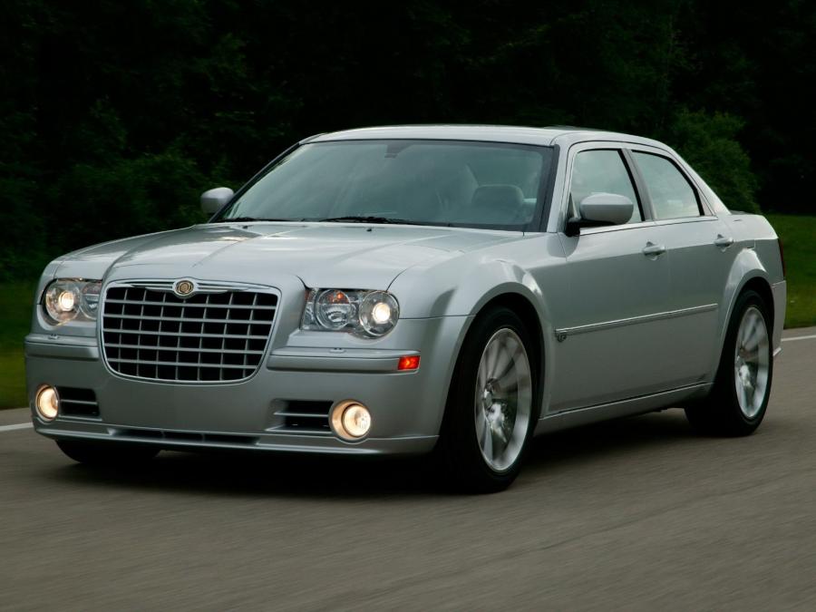  Chrysler 300C SRT8 2004 года  (EU) (фото 15 из 47)